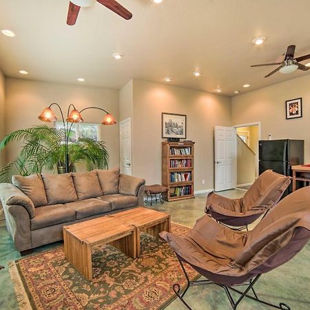 Hilltop Loft Ukiah Vacation Rental! エクステリア 写真
